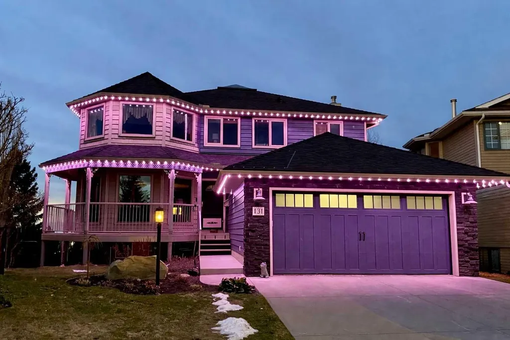 131 Edgebrook Circle NW Calgary AB T3A5A4