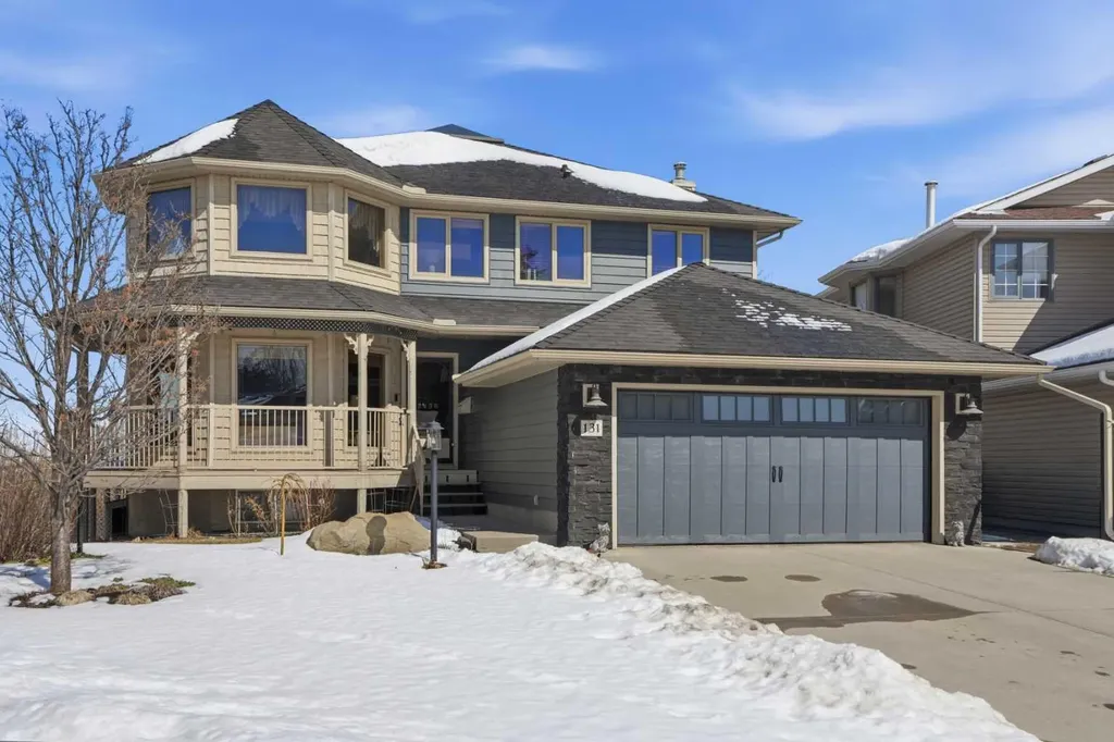 131 Edgebrook Circle NW Calgary AB T3A5A4