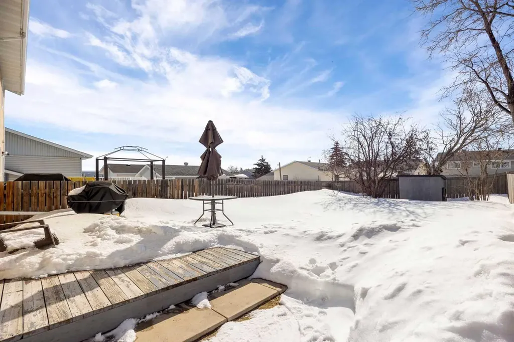 113 Sirius Avenue Fort Mcmurray AB T9H 3B8