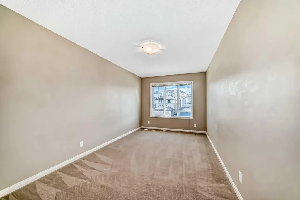 60 Sunset Circle Cochrane AB T4C0C3