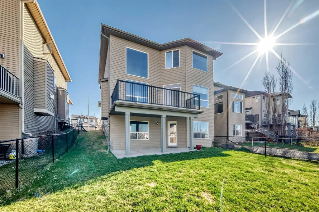 60 Sunset Circle Cochrane AB T4C0C3