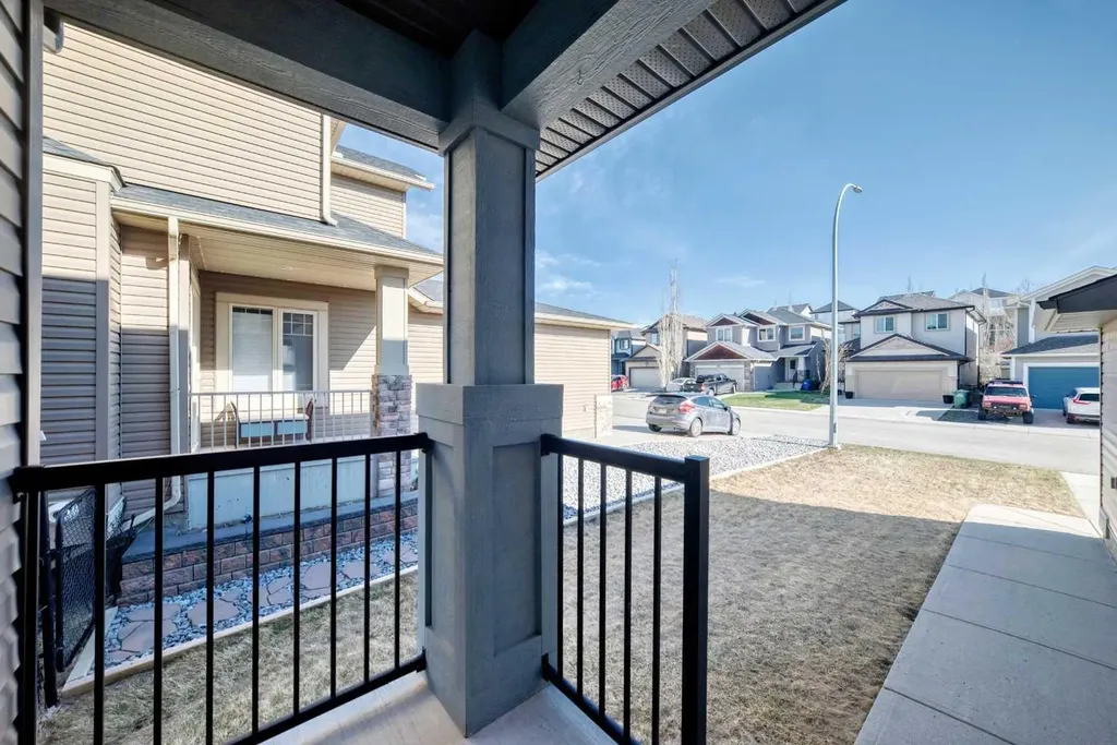 60 Sunset Circle Cochrane AB T4C0C3
