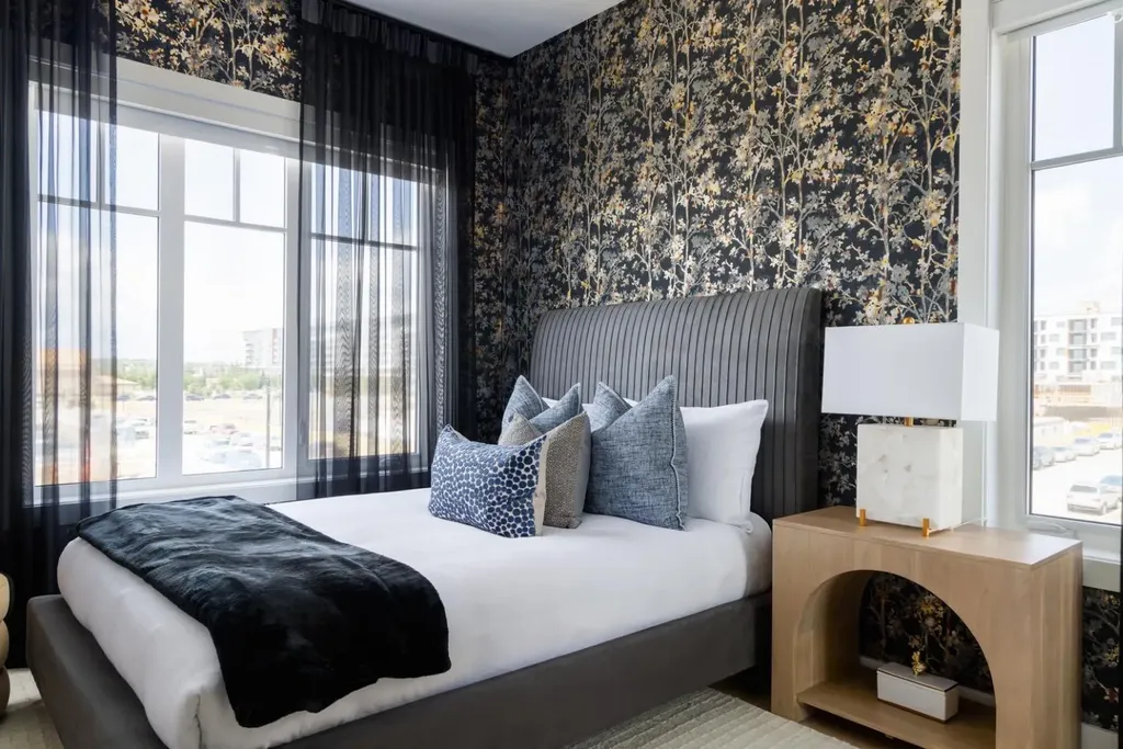 8155 8 Avenue SW Calgary AB T3H 6B1
