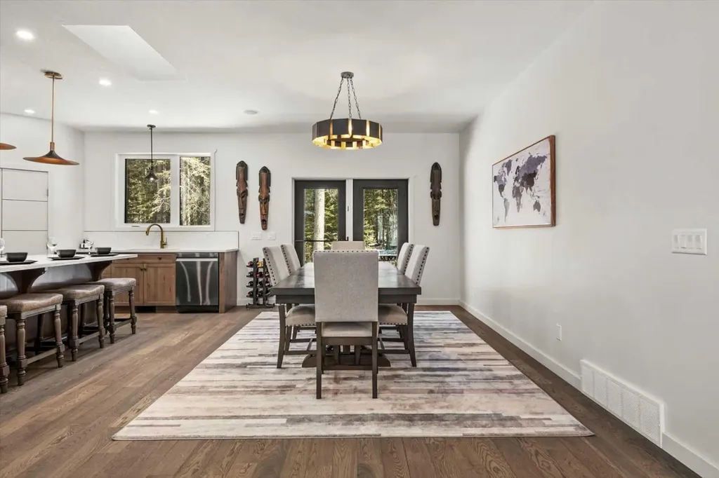 32529 Range Road 52 Rural Mountain View County AB T0M 1X0