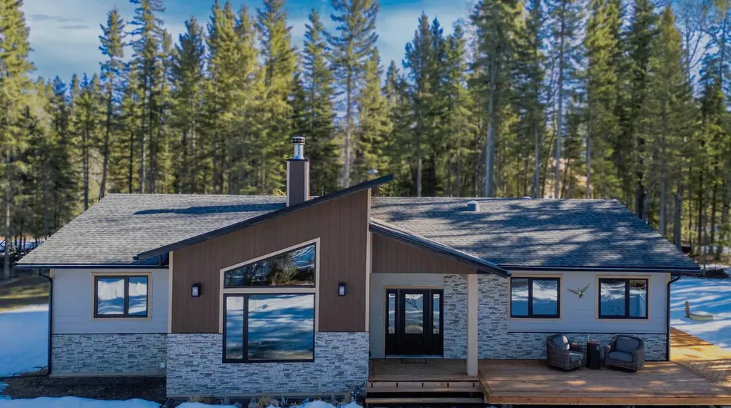32529 Range Road 52 Rural Mountain View County AB T0M 1X0