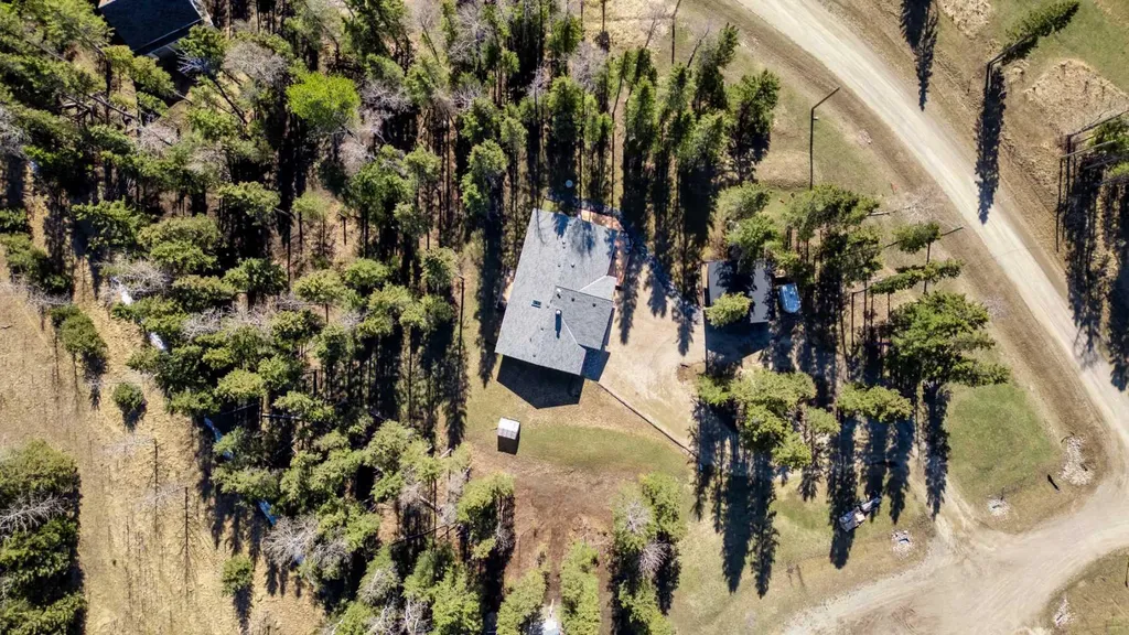 32529 Range Road 52 Rural Mountain View County AB T0M 1X0