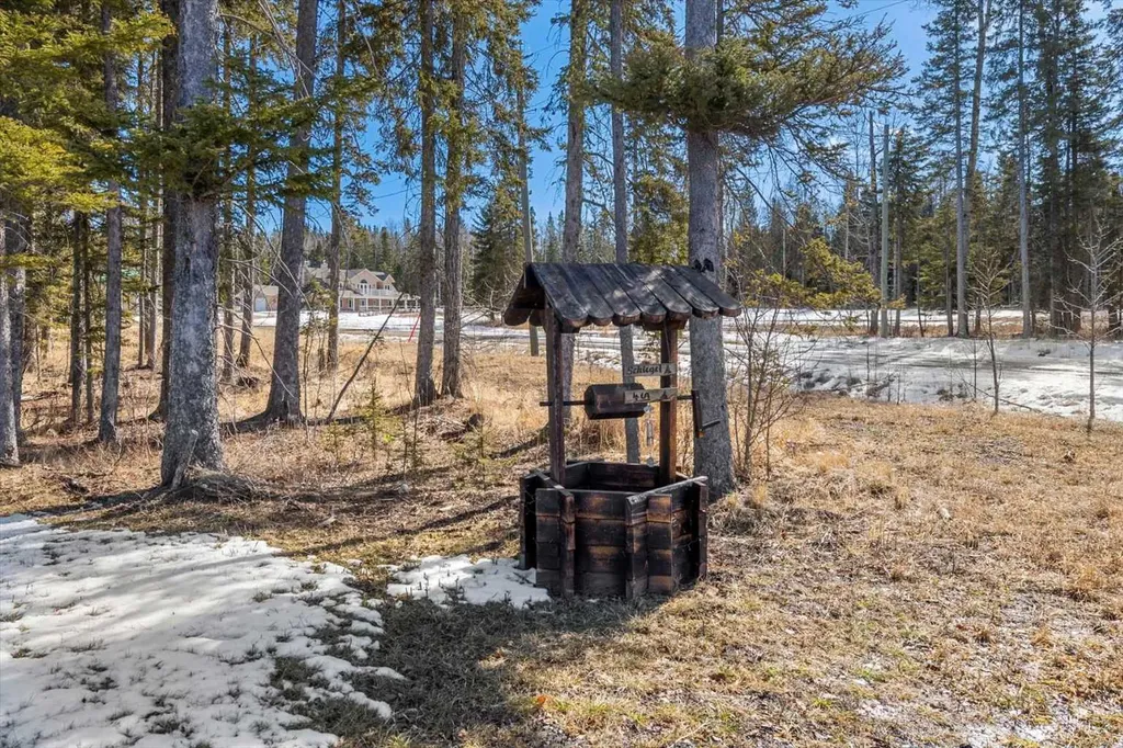 32529 Range Road 52 Rural Mountain View County AB T0M 1X0