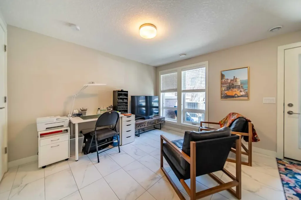 4020 Norford Avenue NW Calgary AB T3B 6G6