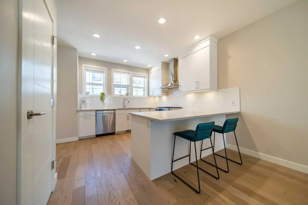 4020 Norford Avenue NW Calgary AB T3B 6G6