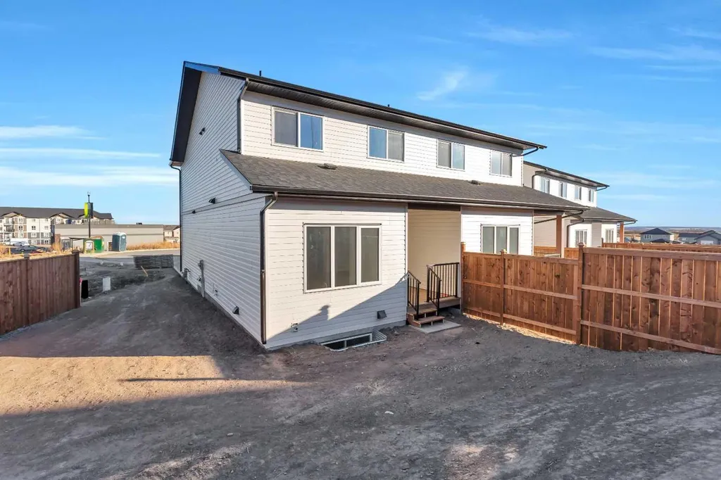 58 Concord Rise Sylvan Lake AB T4S 0N7