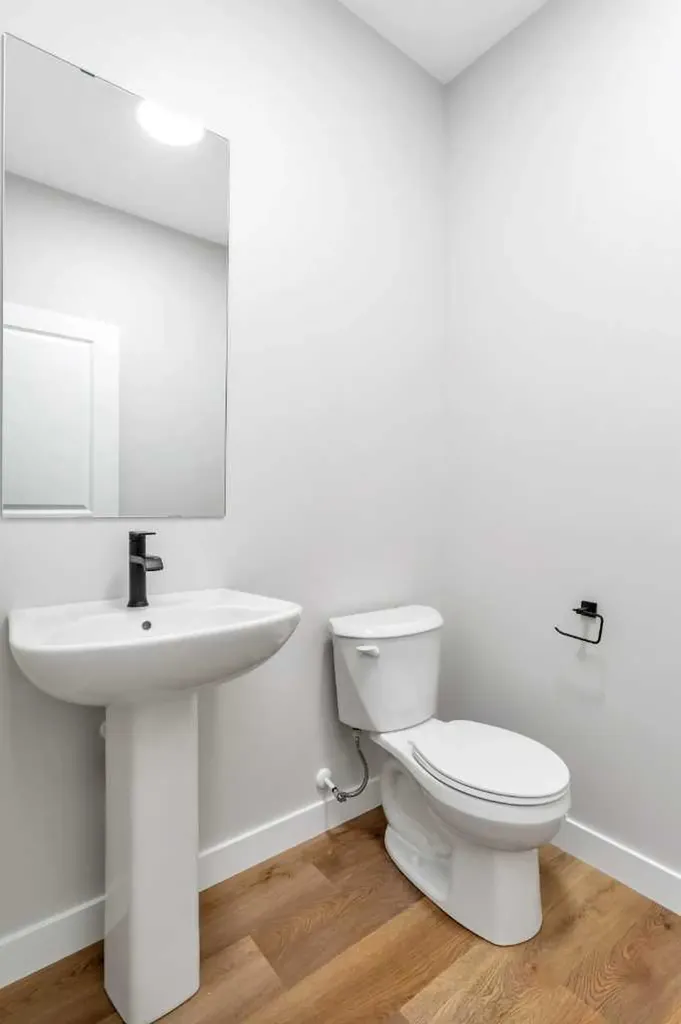 58 Concord Rise Sylvan Lake AB T4S 0N7