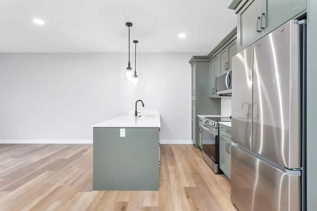 58 Concord Rise Sylvan Lake AB T4S 0N7