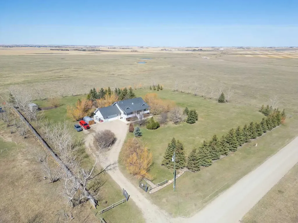 251002 Range Road 262 Rural Wheatland County AB T1P 0T5