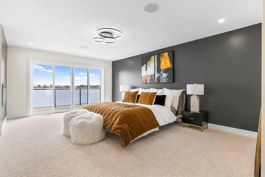 476 West Chestermere Drive Chestermere AB T1X 1B3