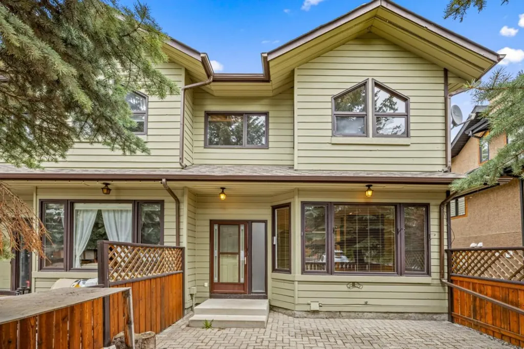 833 5th Street Canmore AB T1W 2G1