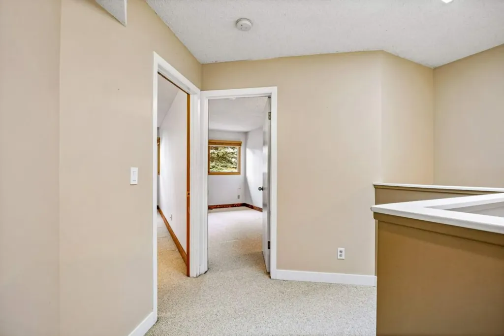833 5th Street Canmore AB T1W 2G1