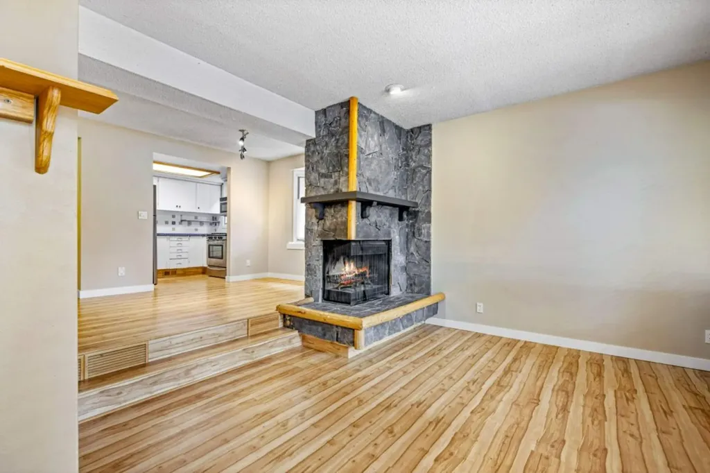 833 5th Street Canmore AB T1W 2G1
