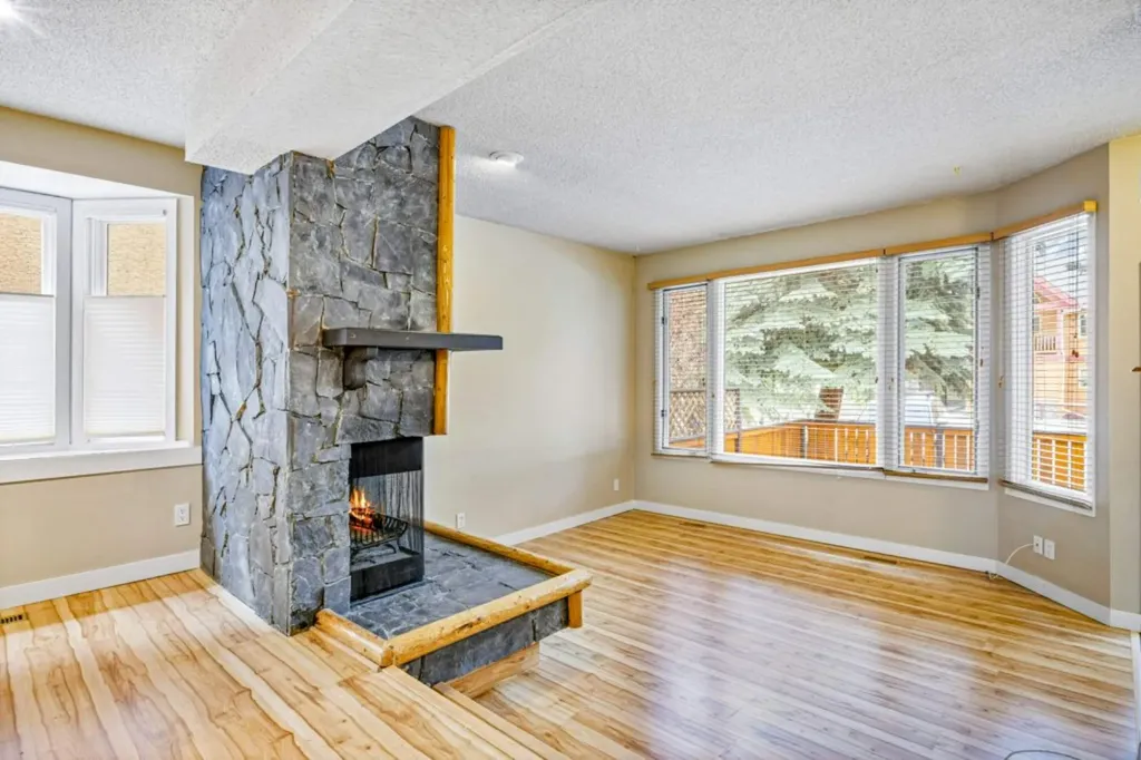 833 5th Street Canmore AB T1W 2G1