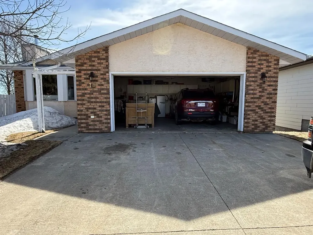 13 Assiniboine Drive Swan Hills AB T0G 2C0