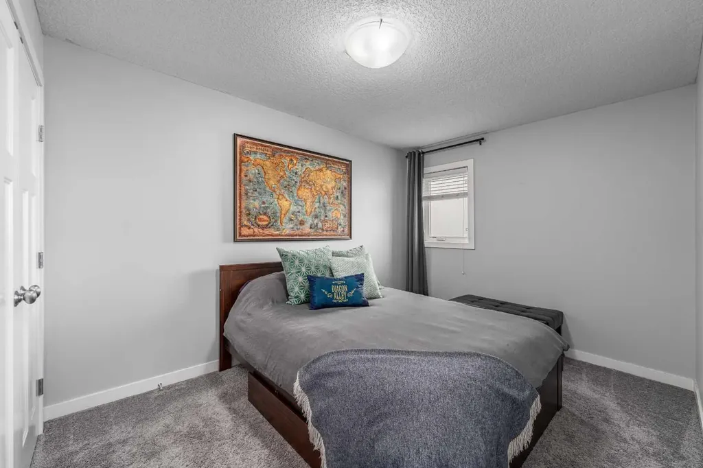 2432 24a Street SW Calgary AB T3E 1W1
