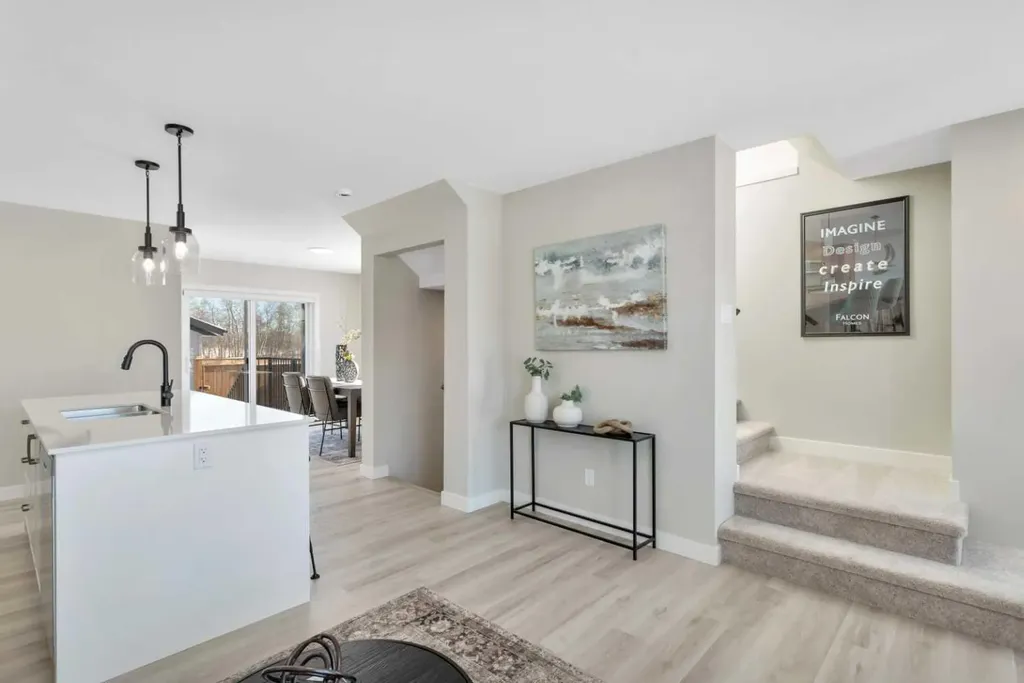 206 Cambridge Way Sylvan Lake AB T4S 0V8