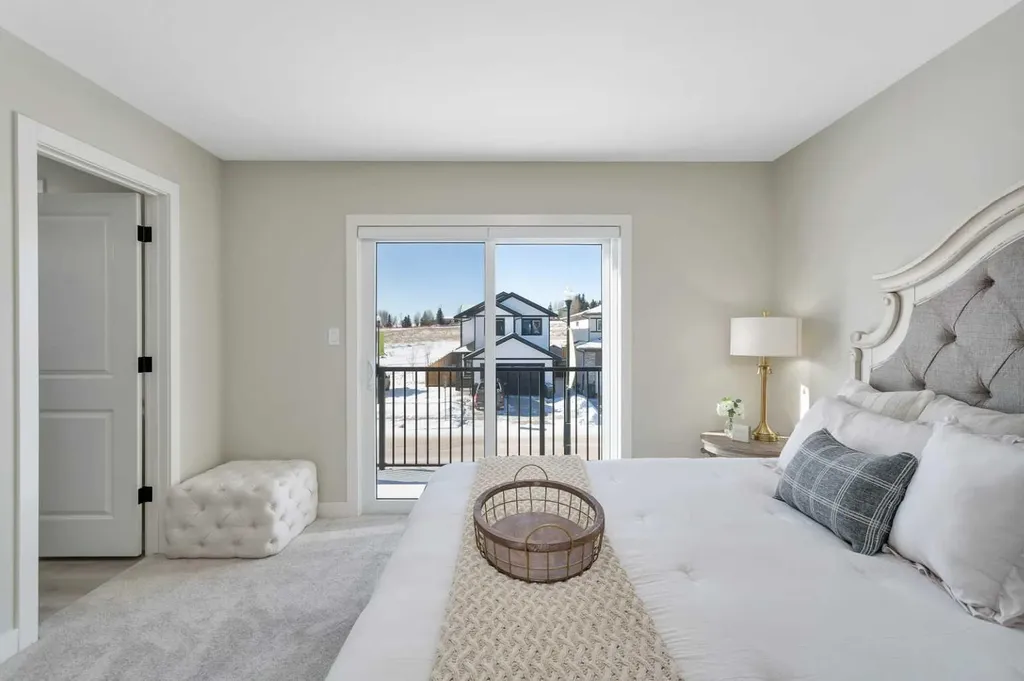 206 Cambridge Way Sylvan Lake AB T4S 0V8