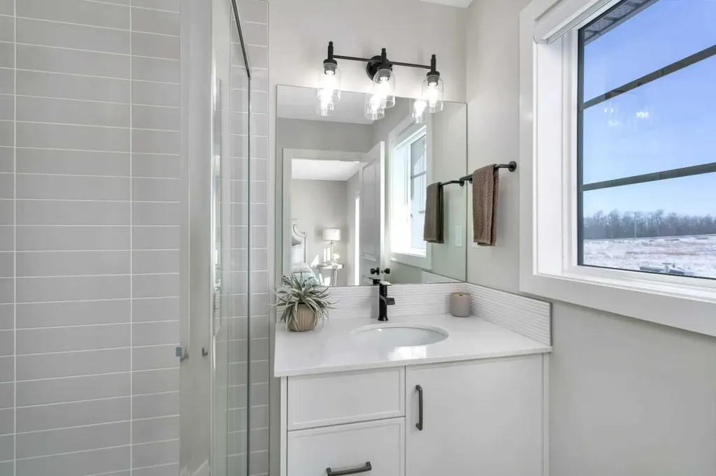 206 Cambridge Way Sylvan Lake AB T4S 0V8
