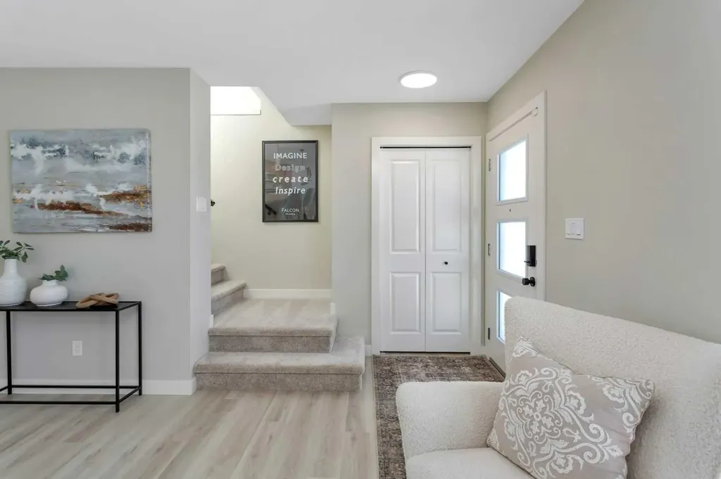 206 Cambridge Way Sylvan Lake AB T4S 0V8