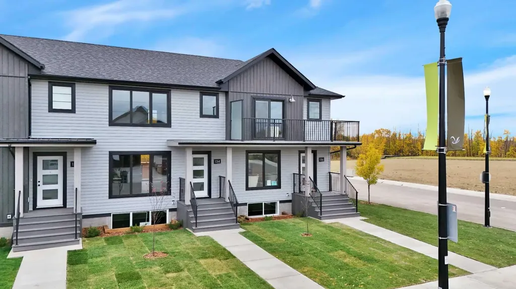 206 Cambridge Way Sylvan Lake AB T4S 0V8