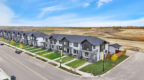 206 Cambridge Way Sylvan Lake AB T4S 0V8