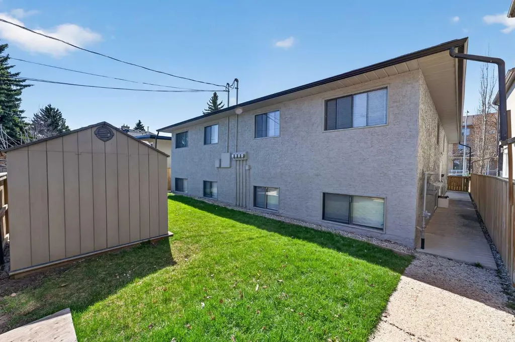 1920 31 Street SW Calgary AB T3E2M9