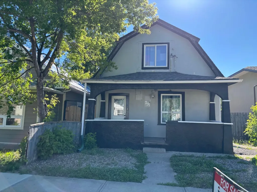 231 14 Street N Lethbridge AB T1H 2V8