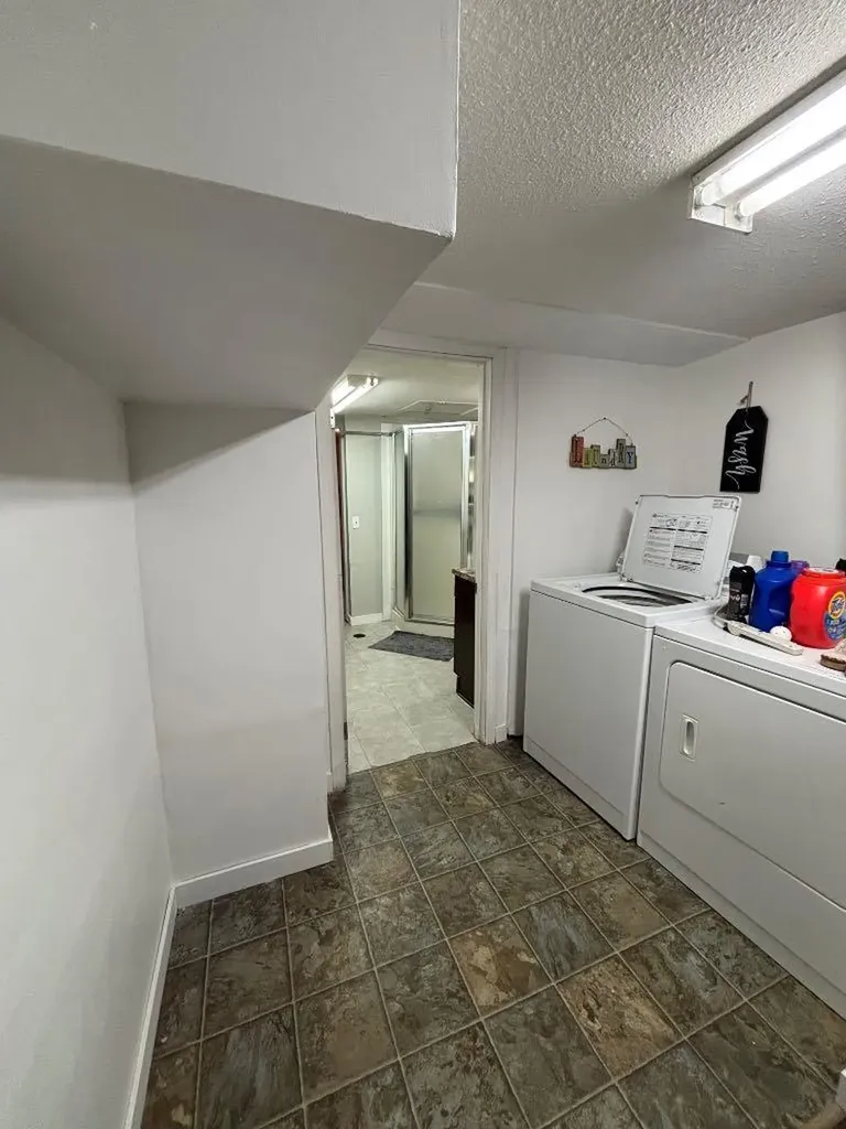 231 14 Street N Lethbridge AB T1H 2V8