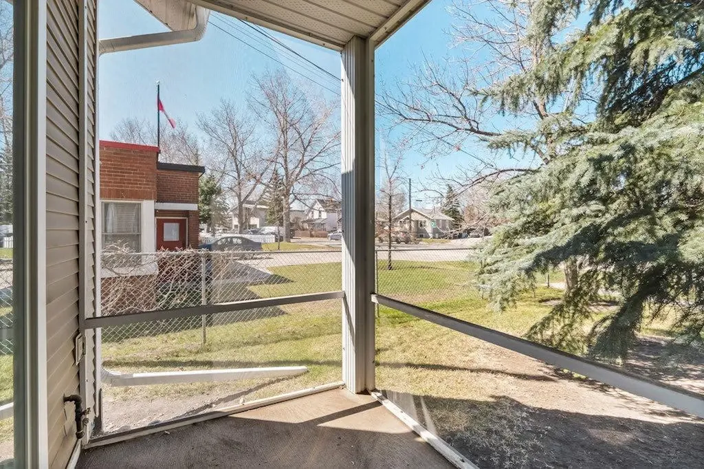 914 20 Street SE Calgary AB T2G 5P5