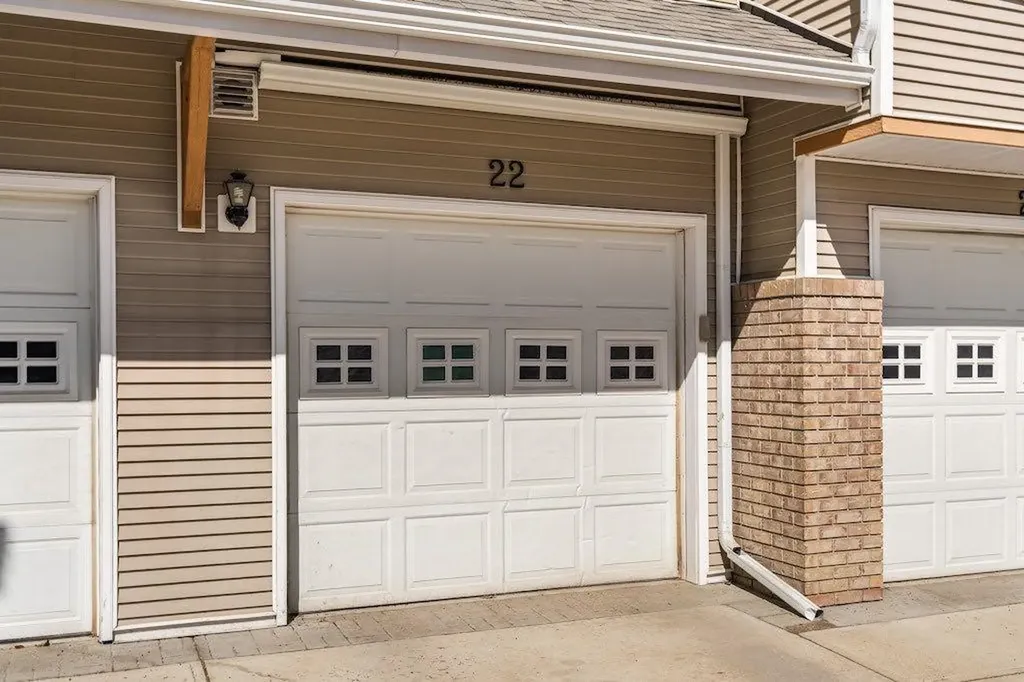 914 20 Street SE Calgary AB T2G 5P5
