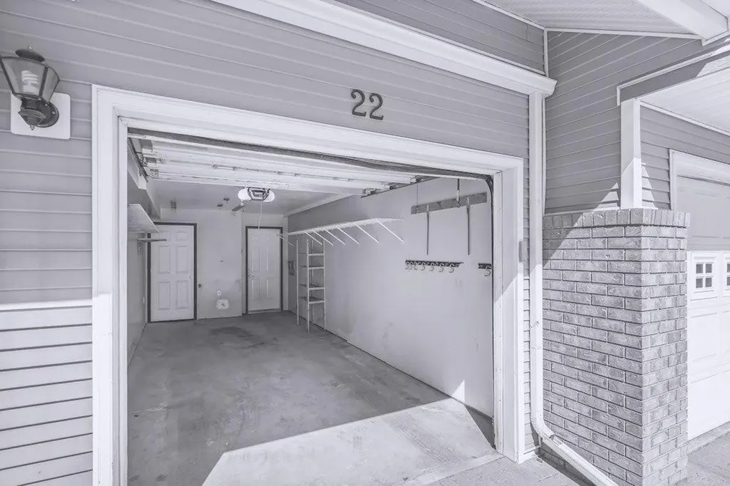 914 20 Street SE Calgary AB T2G 5P5