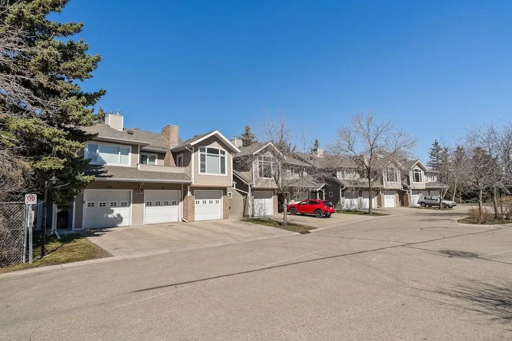 914 20 Street SE Calgary AB T2G 5P5