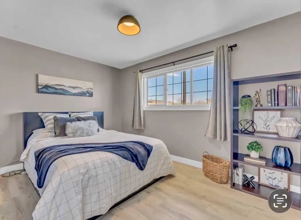 14 1 Street NE Redcliff AB T0J 2P0