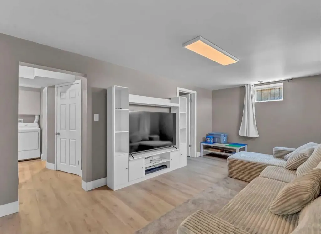 14 1 Street NE Redcliff AB T0J 2P0