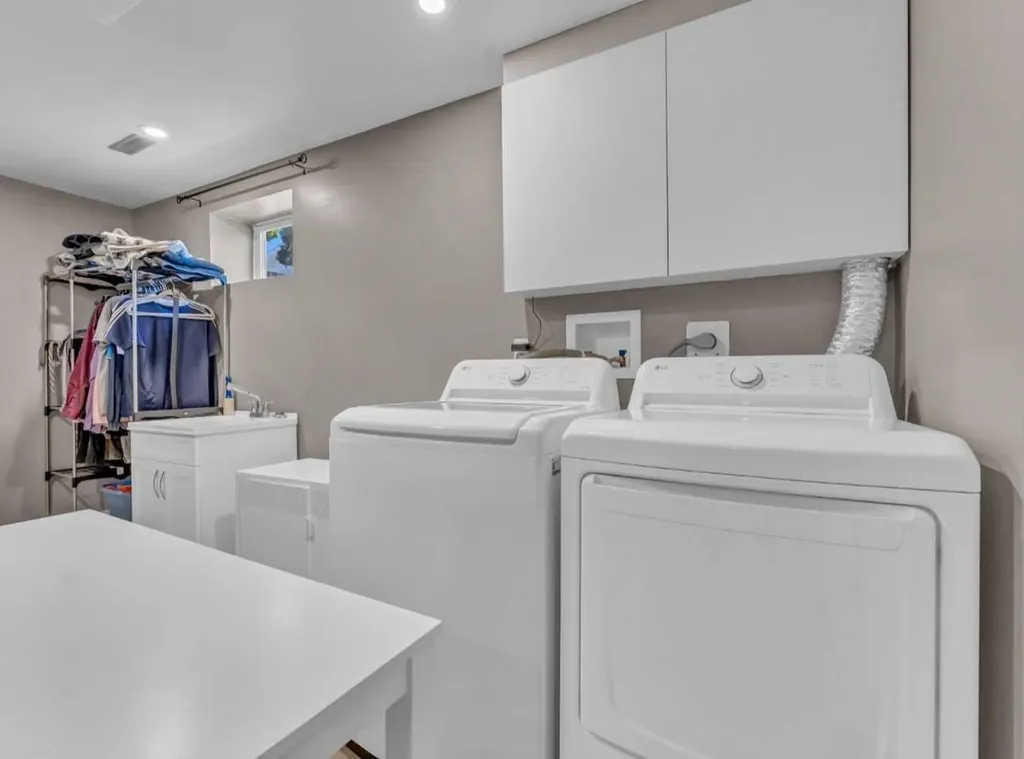 14 1 Street NE Redcliff AB T0J 2P0