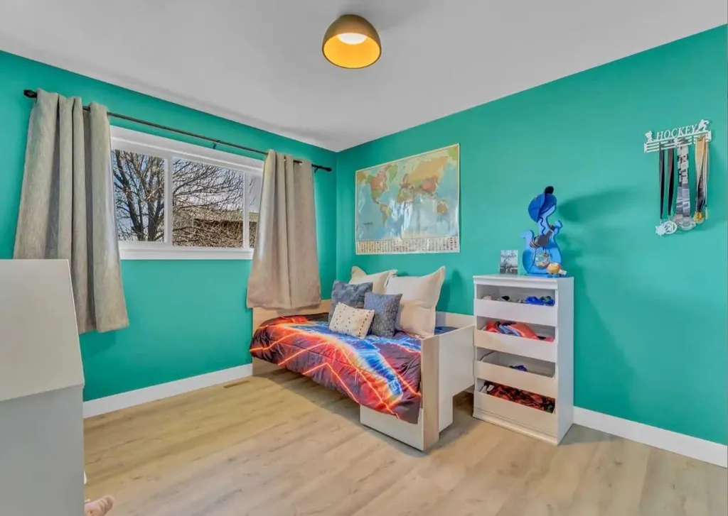 14 1 Street NE Redcliff AB T0J 2P0