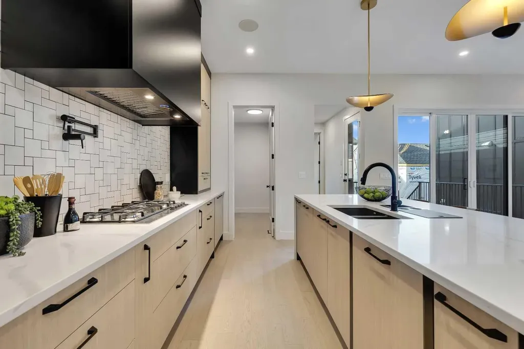 336 Normandy Drive SW Calgary AB T3E 7J6