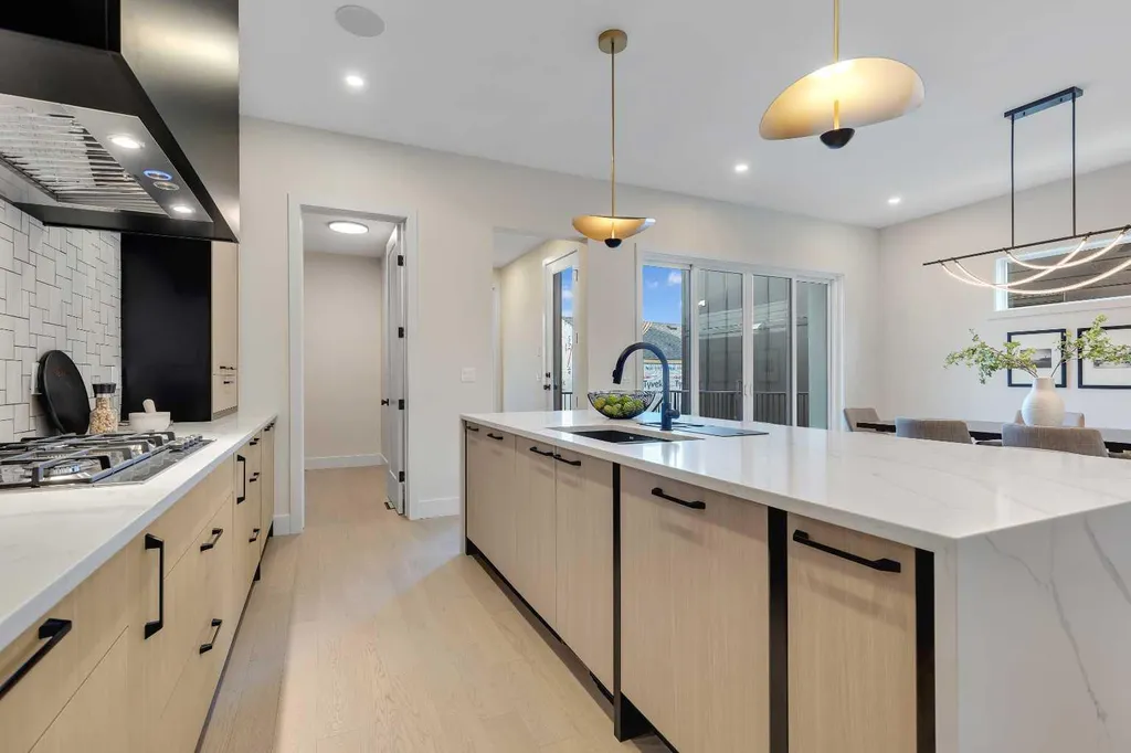 336 Normandy Drive SW Calgary AB T3E 7J6