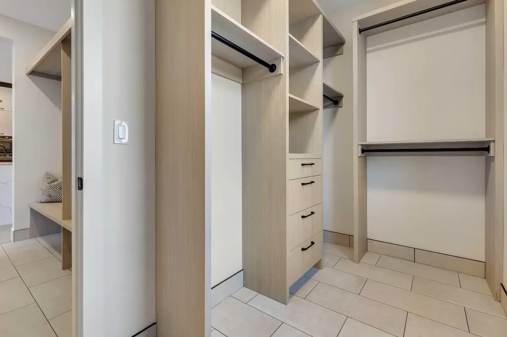 336 Normandy Drive SW Calgary AB T3E 7J6