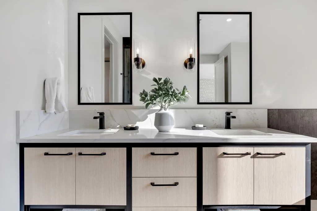 336 Normandy Drive SW Calgary AB T3E 7J6