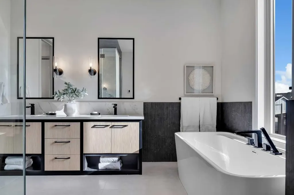 336 Normandy Drive SW Calgary AB T3E 7J6