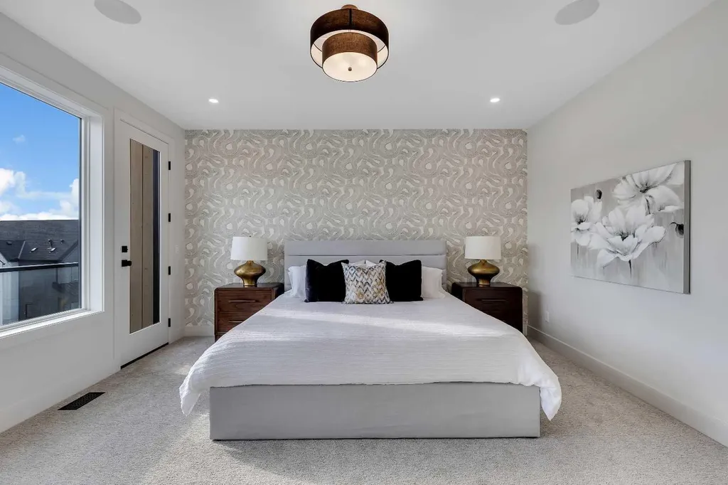 336 Normandy Drive SW Calgary AB T3E 7J6