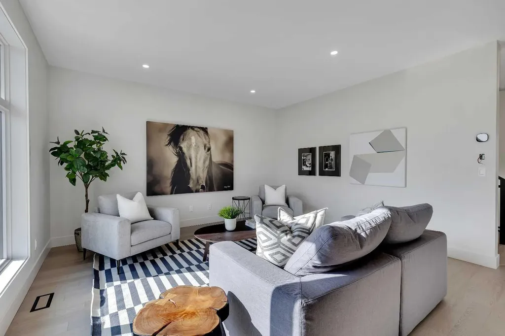 336 Normandy Drive SW Calgary AB T3E 7J6