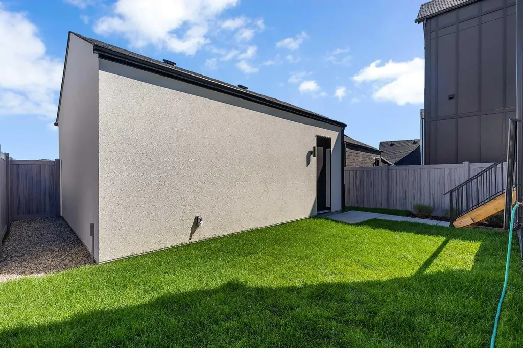 336 Normandy Drive SW Calgary AB T3E 7J6