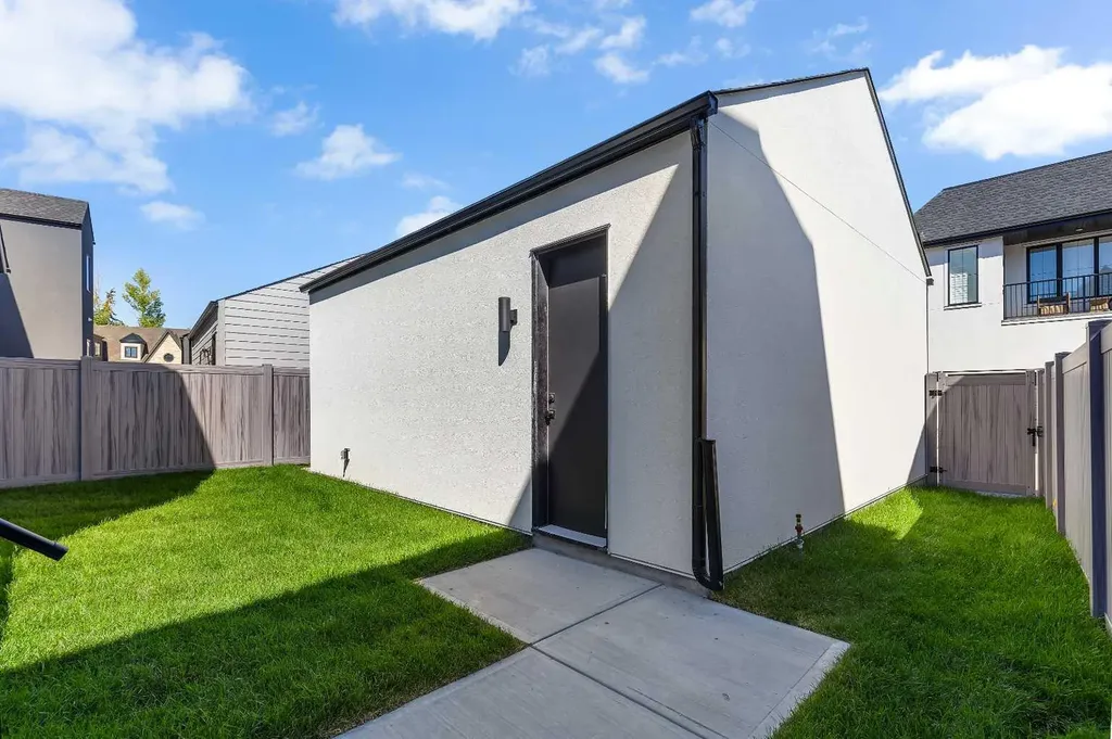 336 Normandy Drive SW Calgary AB T3E 7J6